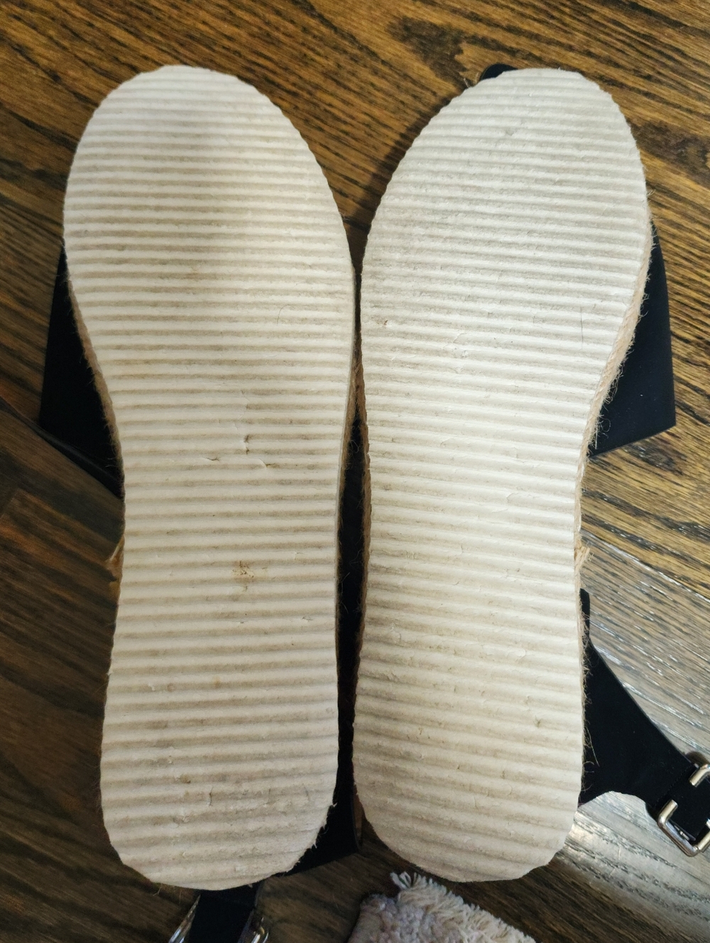 Platform Sandals - Picture 4 of 4